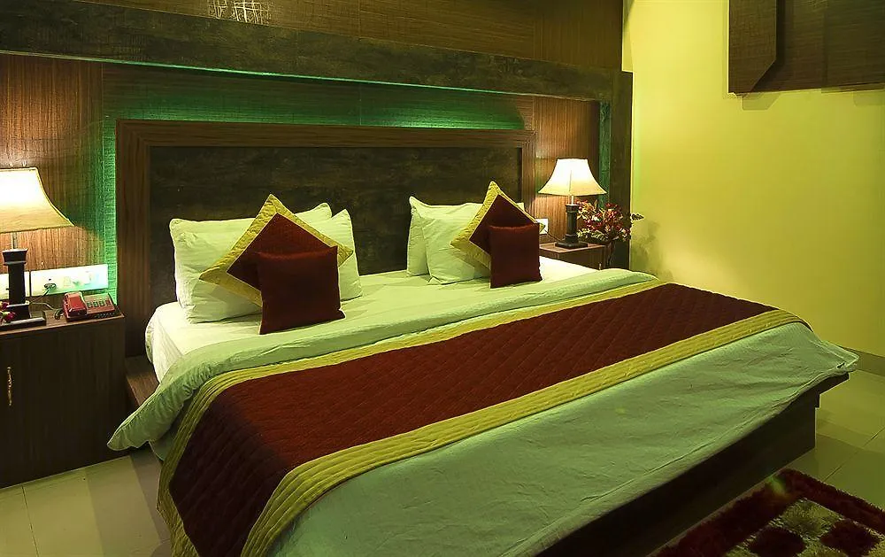 Hotel Breeze Inn New Delhi 3*,  India