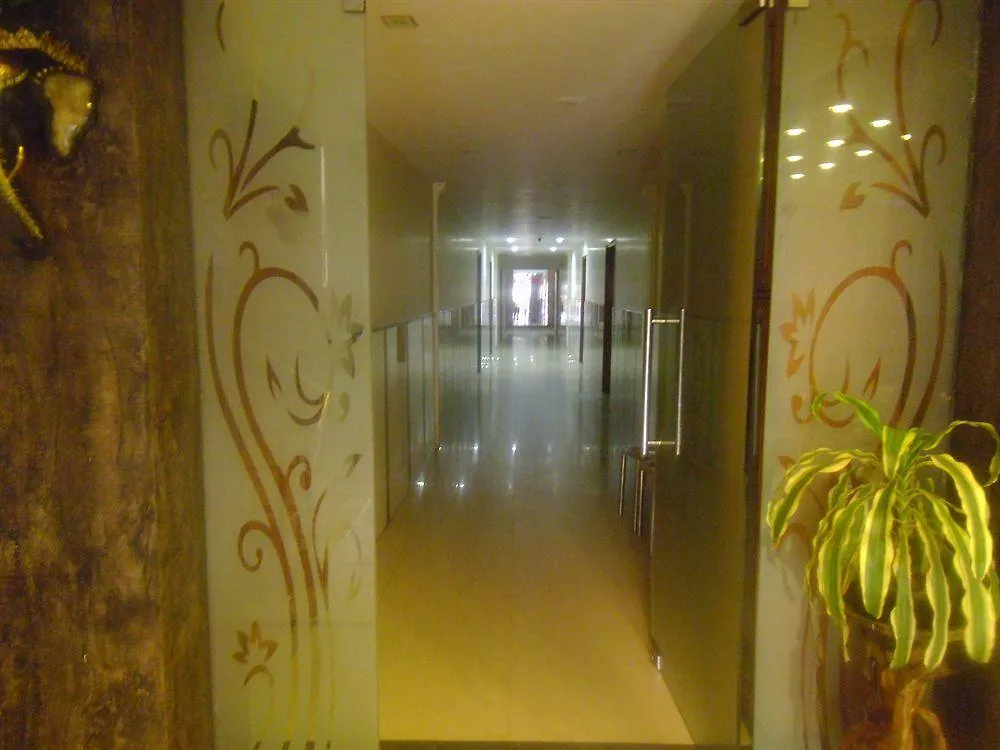 Hotel Breeze Inn New Delhi