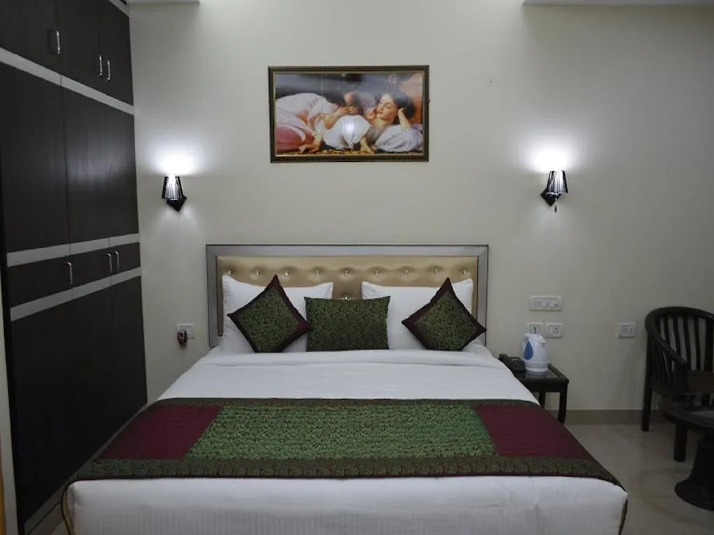 Hotel Breeze Inn New Delhi 3*,