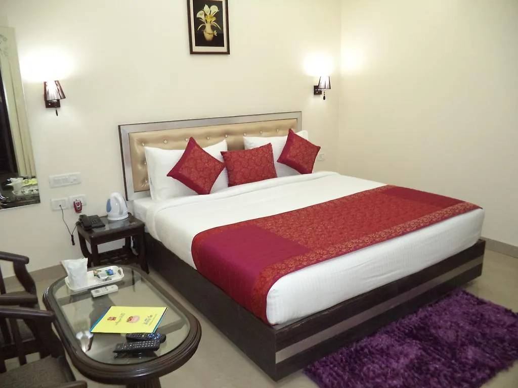 Hotel Breeze Inn New Delhi