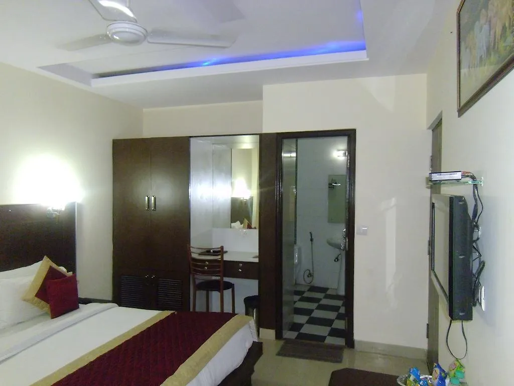 Hotel Breeze Inn New Delhi