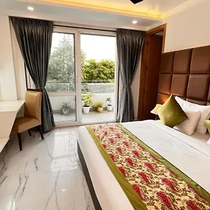 Hotel Twin Tree Naraina Delhi Local Ids Allowed ***